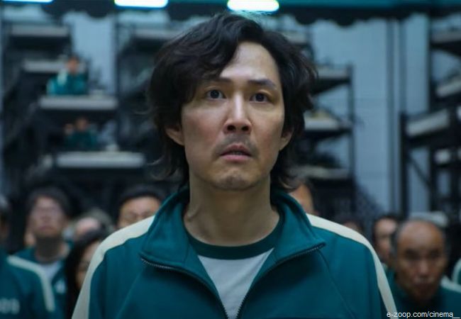 O ator Lee Jung Jae caracterizado como Gi Hoon em cena de Round 6. @Netflix - Divulgação.